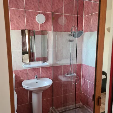 De Inchiriat Duly Костинешти