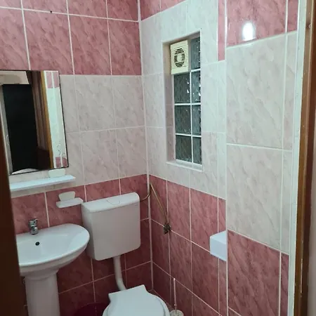 De Inchiriat Duly Гостевой дом 4*