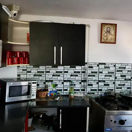 De Inchiriat Duly Гостевой дом 4*