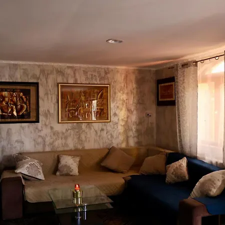 De Inchiriat Duly Гостевой дом Костинешти