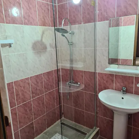 Гостевой дом De Inchiriat Duly