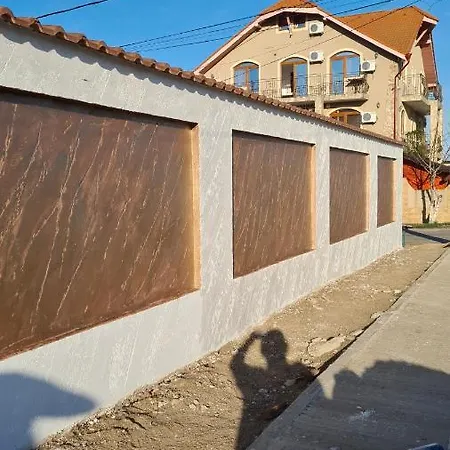 De Inchiriat Duly Vendégház 4*