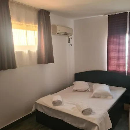 De Inchiriat Duly 4*