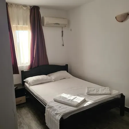 게스트하우스 De Inchiriat Duly 4*